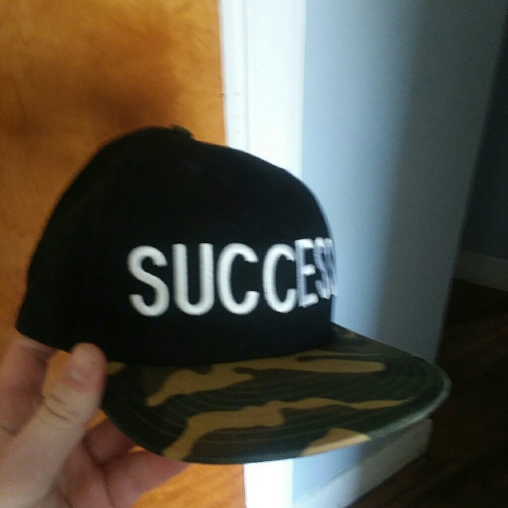 Mens Bougie Flat Rim Hat